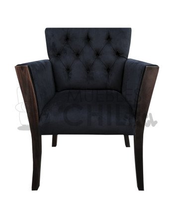 Poltrona Capitone con brazos de madera – Estilo y confort