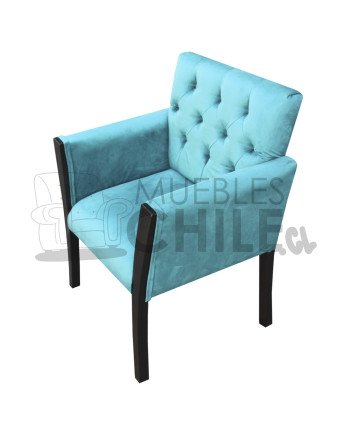 Poltrona Capitone con brazos de madera – Estilo y confort
